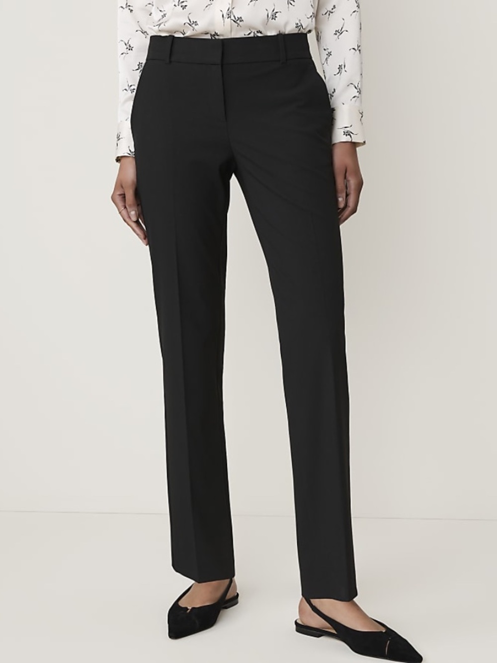 The Straight Pant in Seasonless Stretch